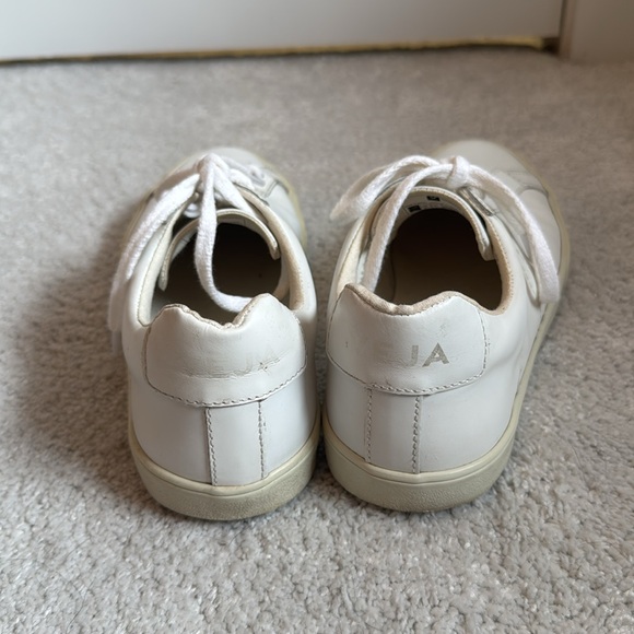 VEJA Esplar Leather Logo Sneakers - Picture 4 of 5